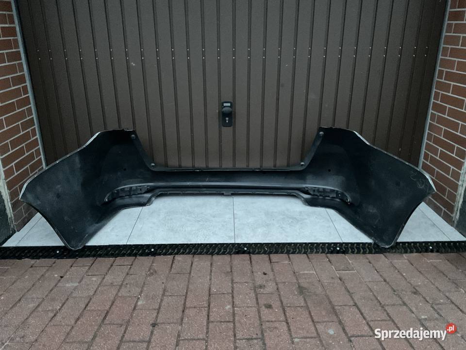 Toyota Auris II E18 Kombi 20152018 ZDERZAK TYŁ Pleszew