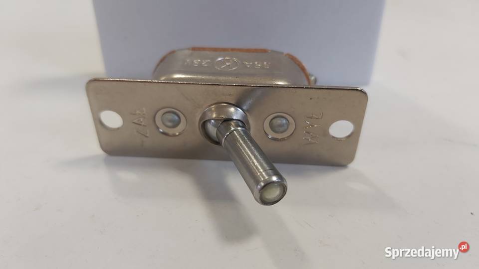 W45M Przełącznik załwył 01 35A 28V z diodą mazowieckie Wyszków