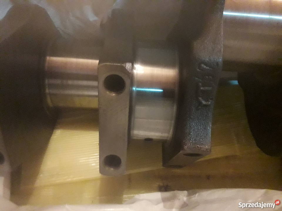 Wał V8 MERCEDES OM422 OM442 42210 1844 2650 Silniki i osprzęt Częstochowa