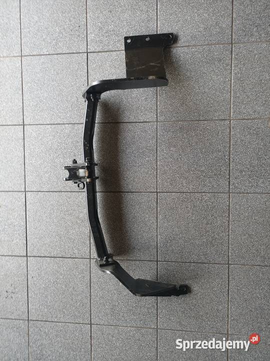 Hak Thule do Mitsubishi Outlander 2 z odpinanym diesel Kielce sprzedam