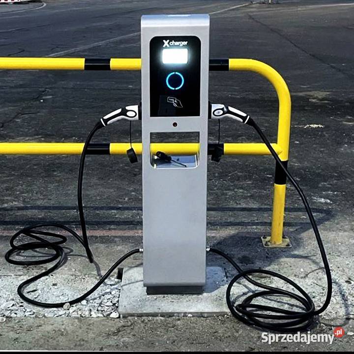 Dwustanowiskowy słupek EV 2x22kW Góra Kalwaria