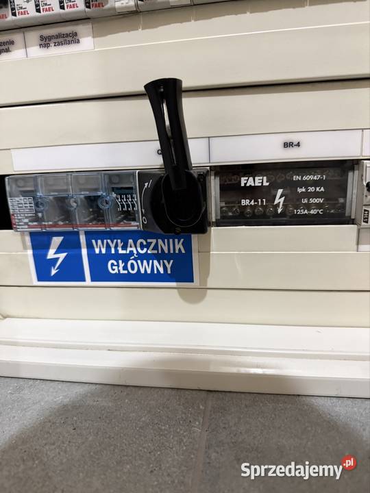 Rozdzielnica elektryczna skrzynka szafa