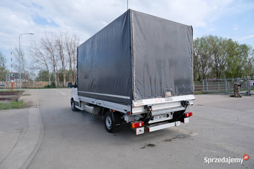 VOLKSWAGEN CRAFTER 2018 196800 3 177 nieuszkodzony Warszawa