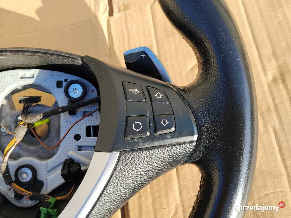 BMW E70 E71 KIEROWNICA SKÓR ŁOPATKI osobowe Żukowo