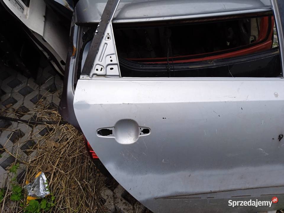 Drzwi Hyundai i30 prawy tył prawe tylne 2007