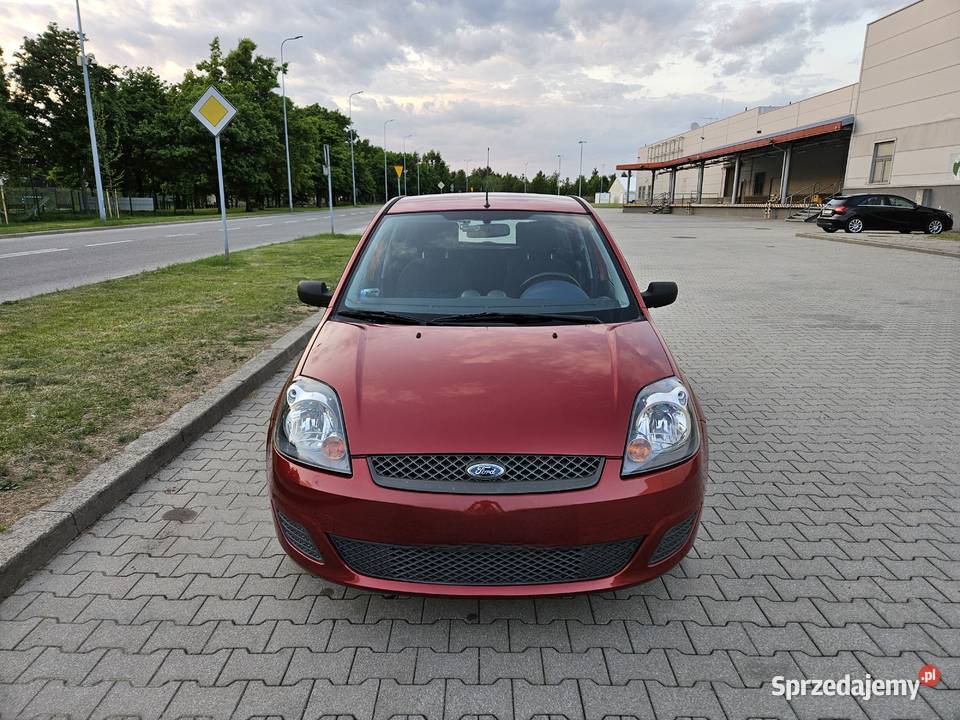 Ford Fiesta 14 TDCi 2008 niski przebieg nieuszkodzony Fiesta