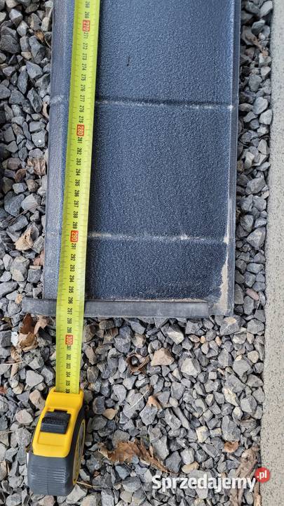 Zewnętrzny parapet aluminiowy 300x18