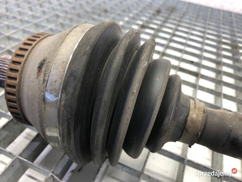 PÓŁOŚ PRAWY PRZÓD AUDI A4 B6 8E0407272S 19 116 osobowe