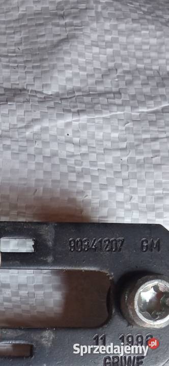Mechanizm regulacji pasów bezpieczeństwa opel Rok produkcji 1996