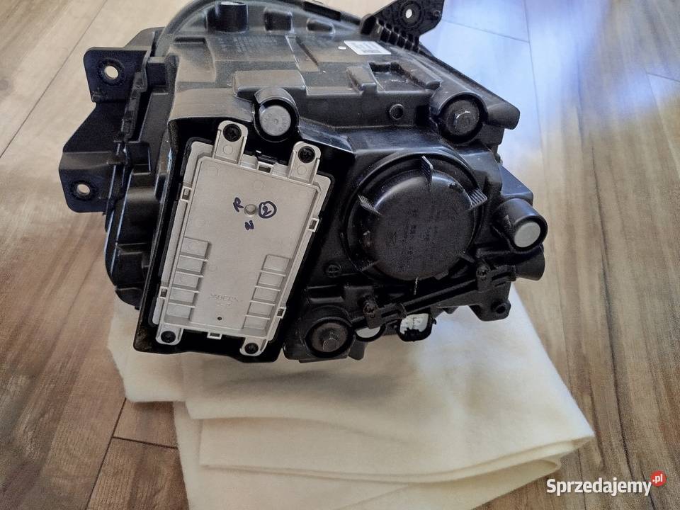 Hyundai Tucson lift lV lampa przednia prawa prawe Lampy przednie