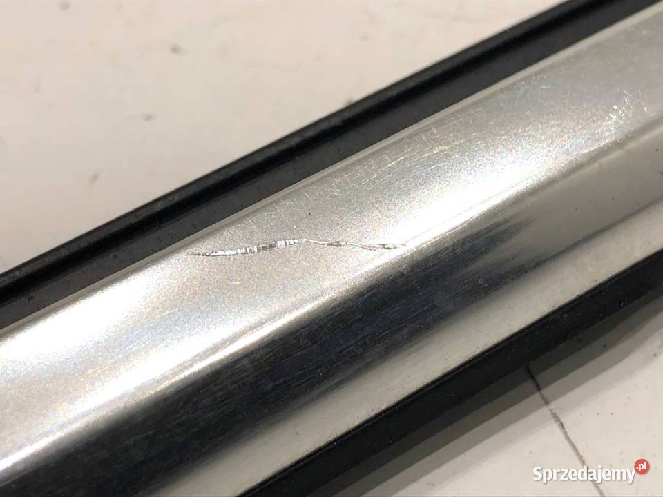 LISTWA ZGARNIAJĄCA TYŁ LEWA CHROM SKODA KAROQ sprzedam