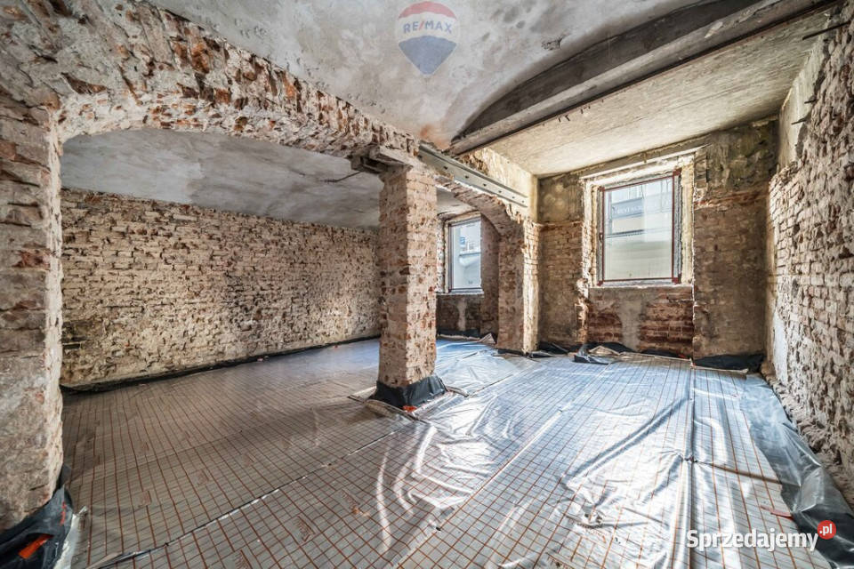 sprzedaży lokalu 4267m2 Poznań