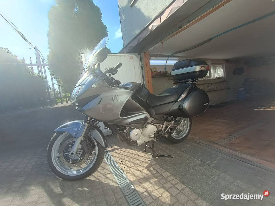 Honda NTV 700 idealny turystyk Honda