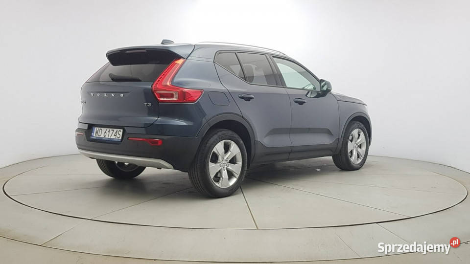 Volvo XC 40 T3 Momentum Pro Z Polskiego Salonu Warszawa
