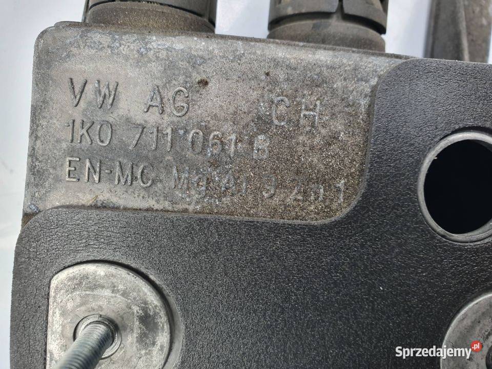 DŹWIGNIA ZMIANY BIEGÓW SKODA OCTAVIA II LIFT osobowe Lipno sprzedam