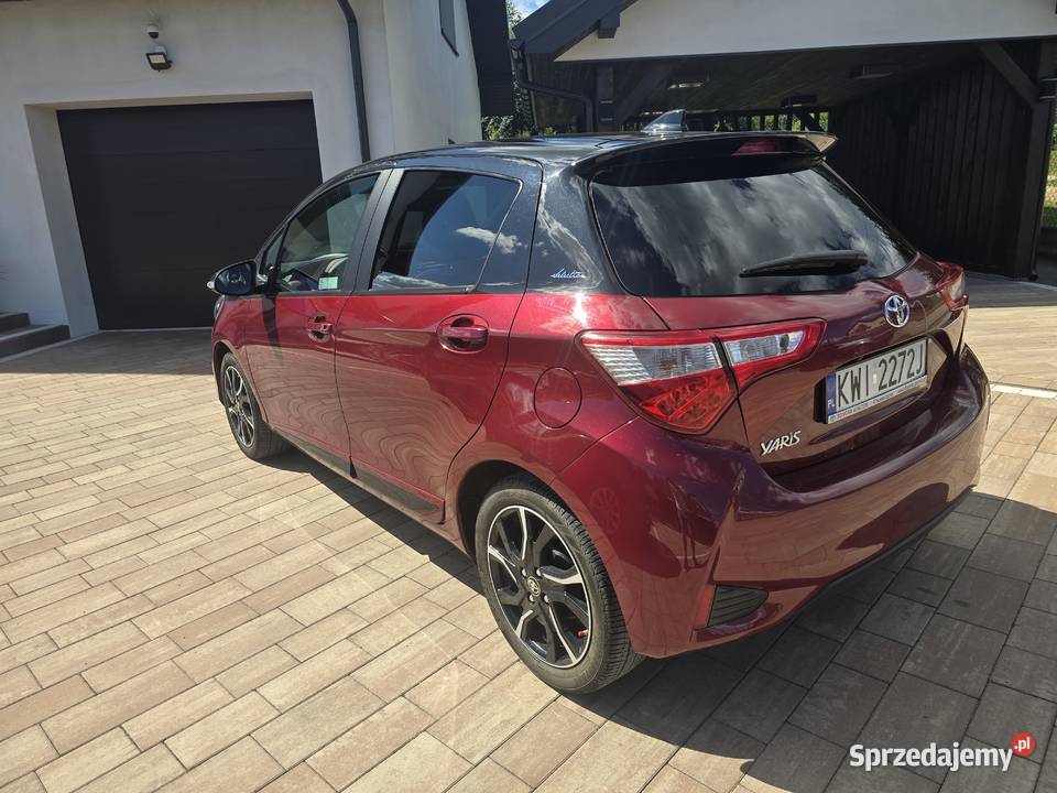 TOYOTA YARIS 15 SELECTION sprzedaje osoba 40924km Wieliczka