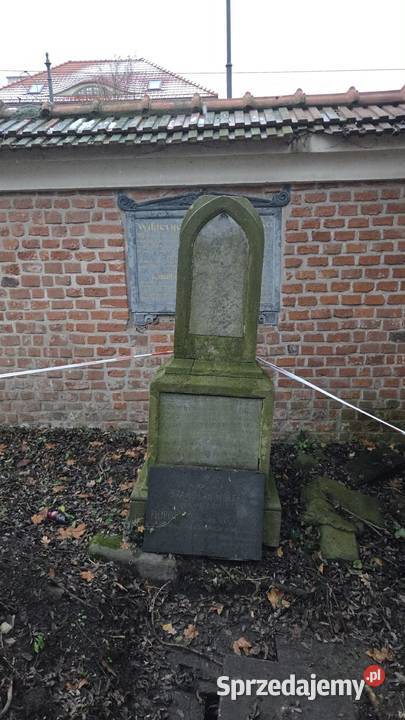 zabytkowy grobowiec na cmentarzu Rakowice małopolskie Kraków