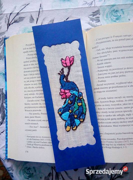 Ręcznie haftowana zakładka do książki Kalisz
