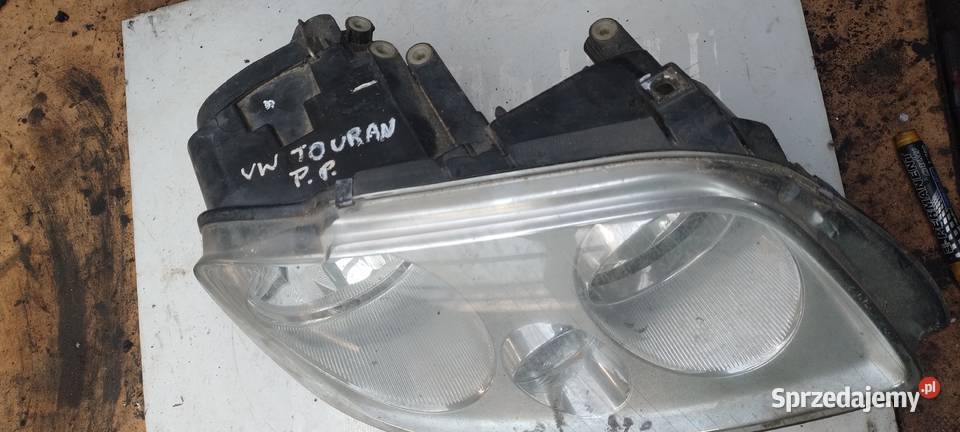 VW TOURAN I lampa prawa przód osobowe Kielce