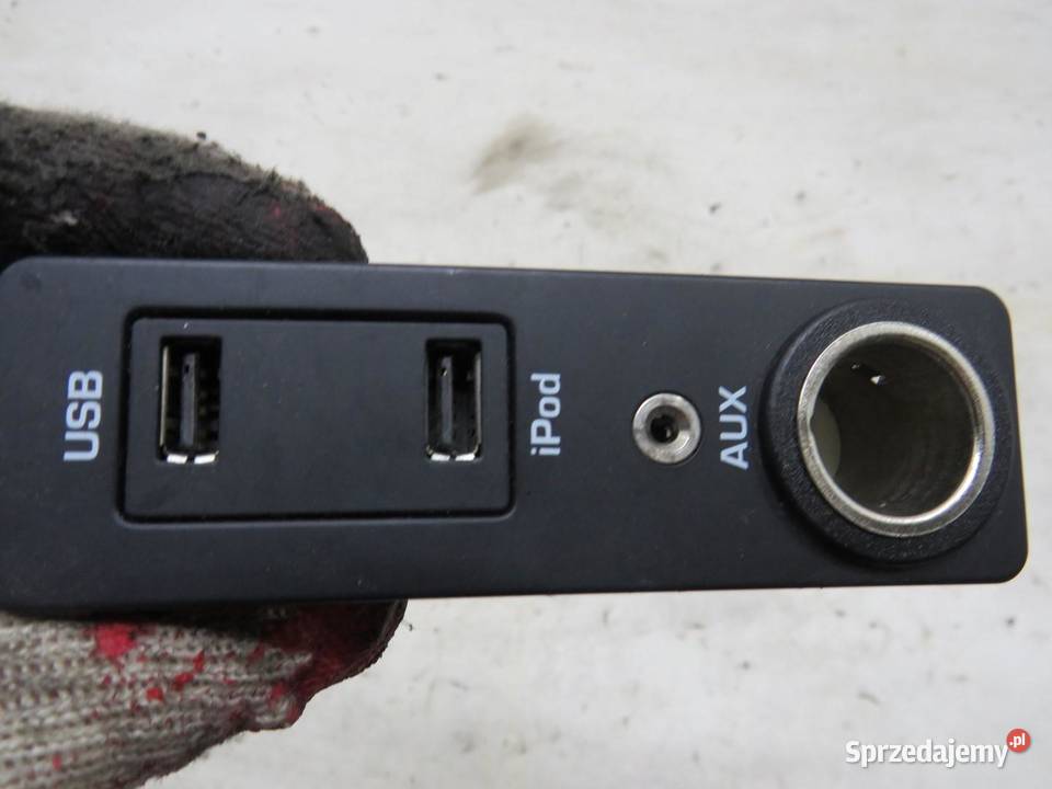 GNIAZDO USB JAGUAR XJ X351 AW9319C166AA