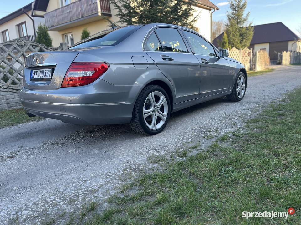 Mercedes w204 18 benzyna
