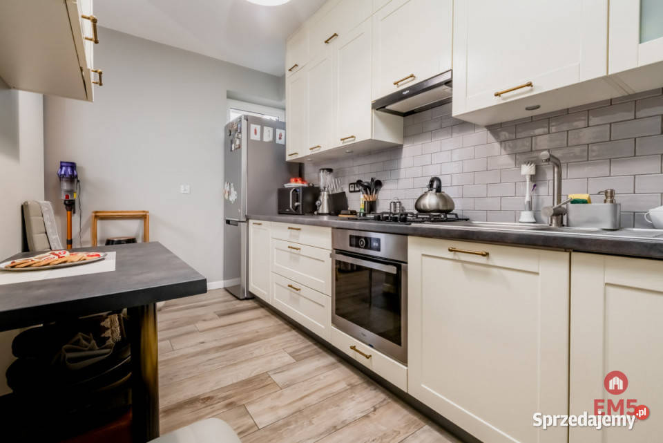 Dom szeregowy na sprzedaż 80m2 Zaścianki 2 piętra