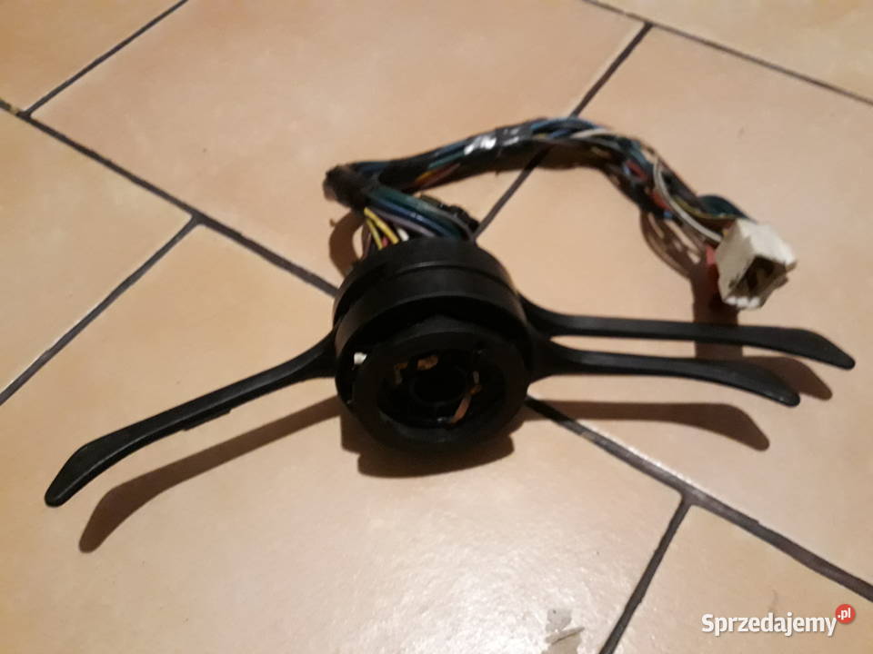 Przełącznik kierunkowskazówpająk Fiat 126p125p Leszno