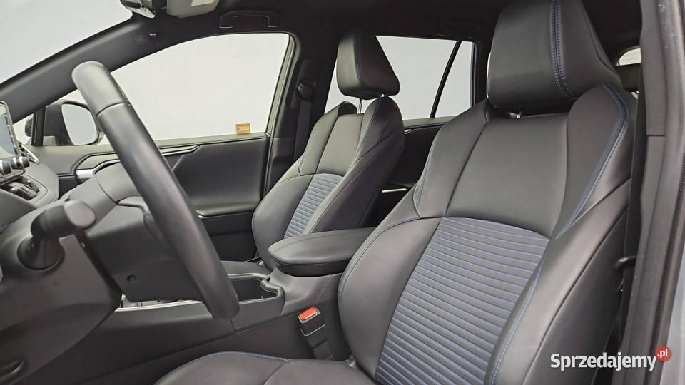 Toyota RAV4 25 Hybrid Selection 4x4 Z Polskiego srebrny Warszawa