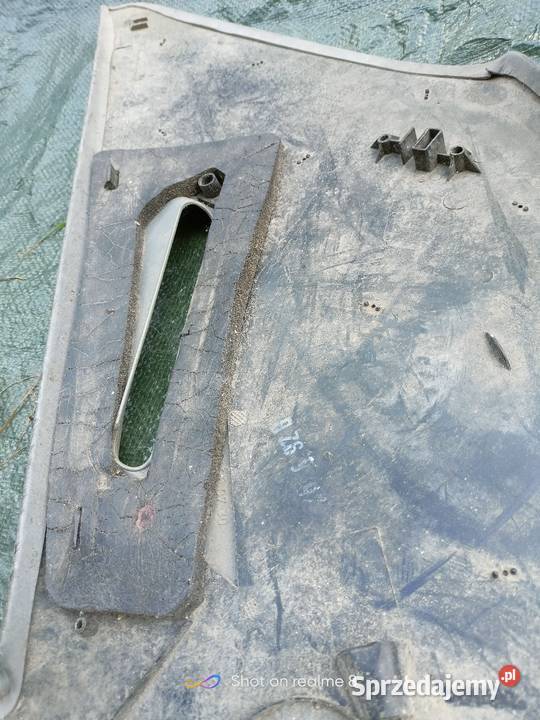 Mercedes W124 osłona słupka tylnego różne kolory Skarżysko-Kamienna