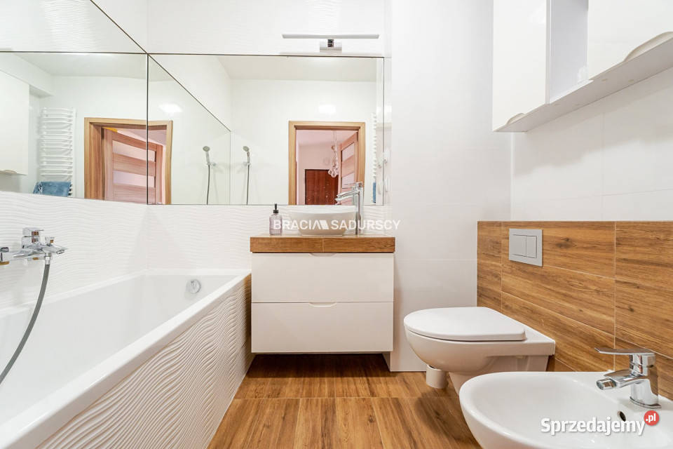 sprzedaży mieszkania Kraków Macieja Dębskiego sprzedam