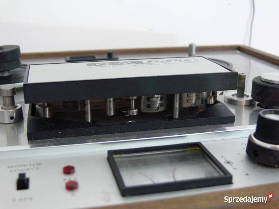 Magnetofon szpulowy TEAC A1200