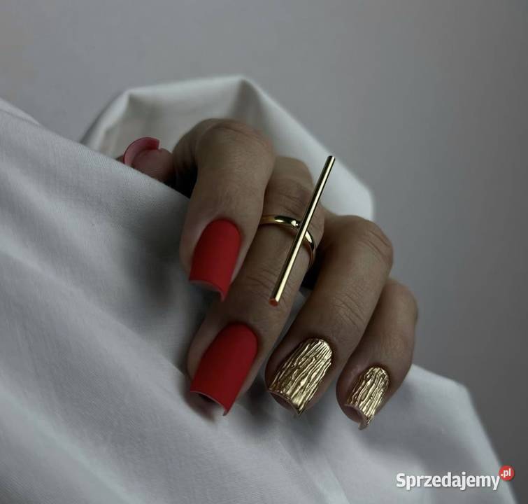 Manicure który podkreśli Twoją kobiecość i styl śląskie