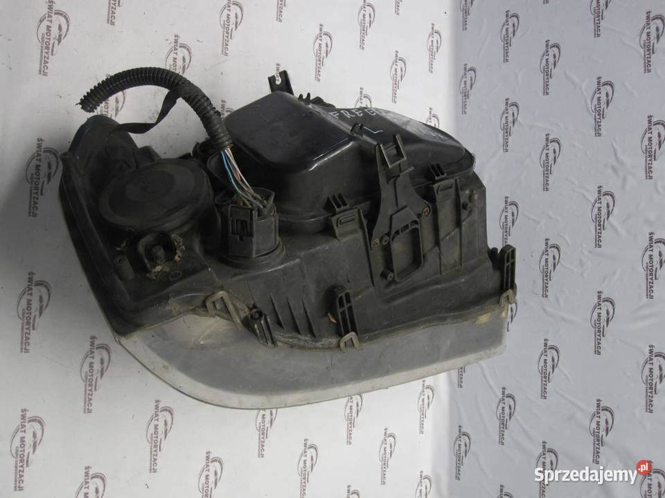 LAND ROVER FREELANDER II 08r lampa lewy przód