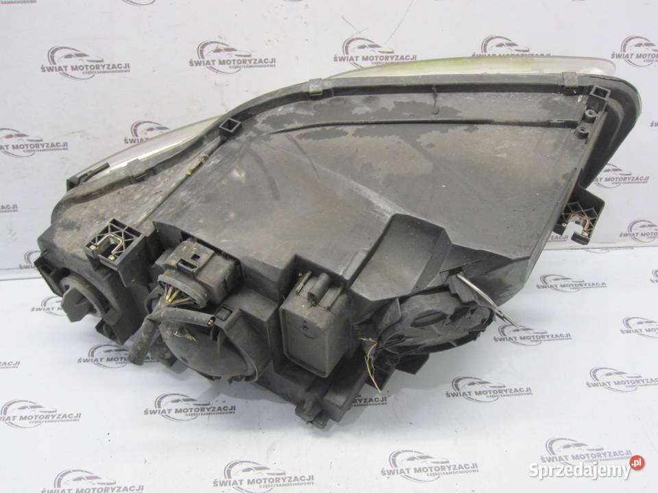 AUDI A4 B7 07r lampa prawa przód 8E0941004AK