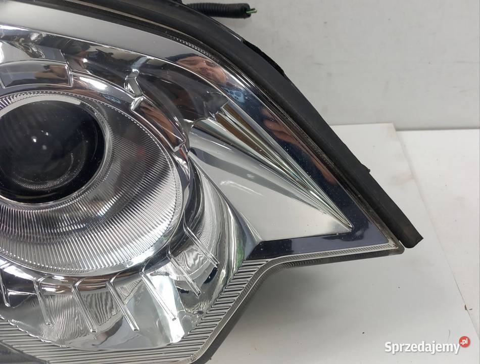 OPEL ANTARA LAMPA PRZÓD PRAWA SOCZEWKA XENON osobowe Zbierkowo