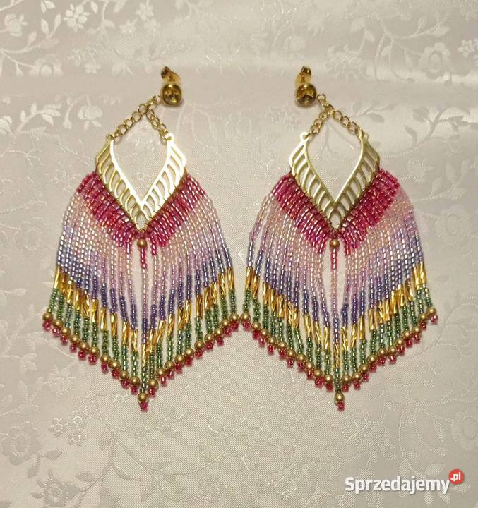 KOLCZYKI KORALIKOWE NA SZTYFCIE Z KRYSZTAŁKIEM