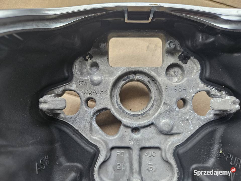 Kierownica Multifunkcyjna VW Golf VII Caddy IV