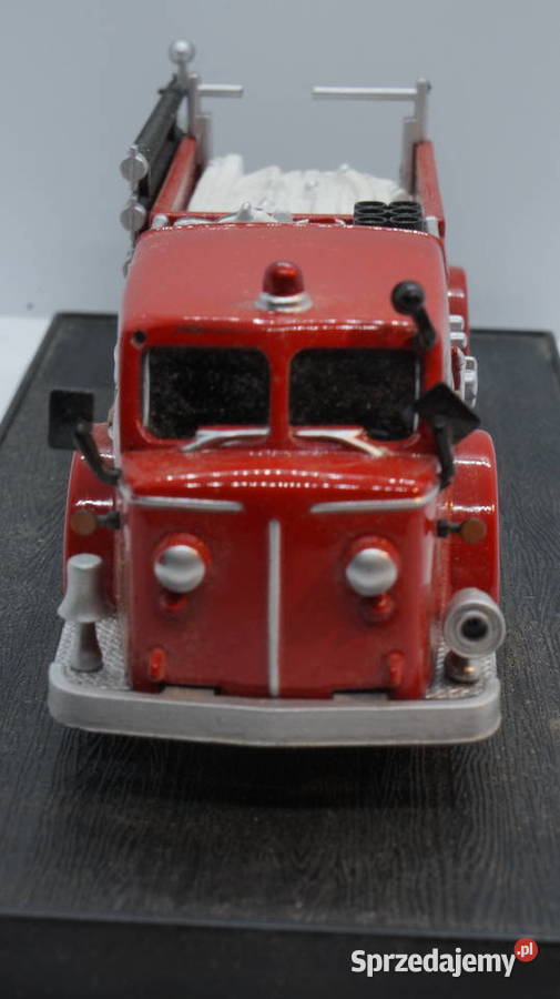 Samochód strażacki LaFrance 700 164 STRAŻ Del Olesno sprzedam