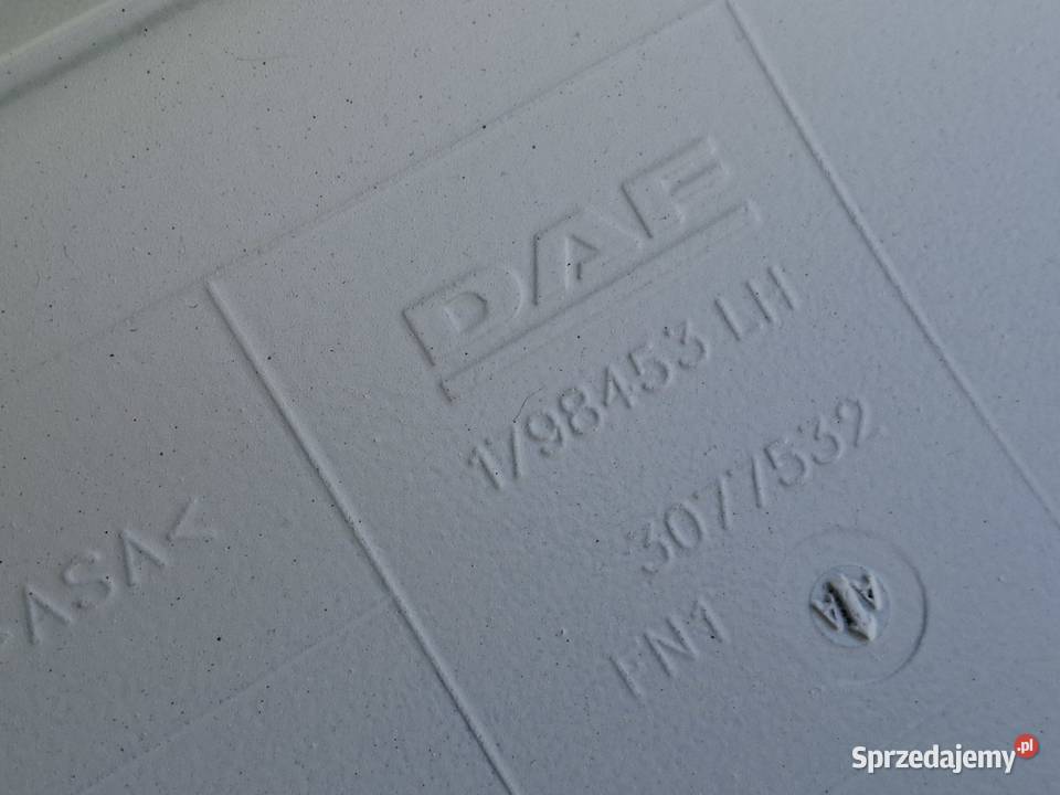 DAF XF 106 17 LIFT OKULAR OBUDOWA REFLEKTORA Bieleń sprzedam