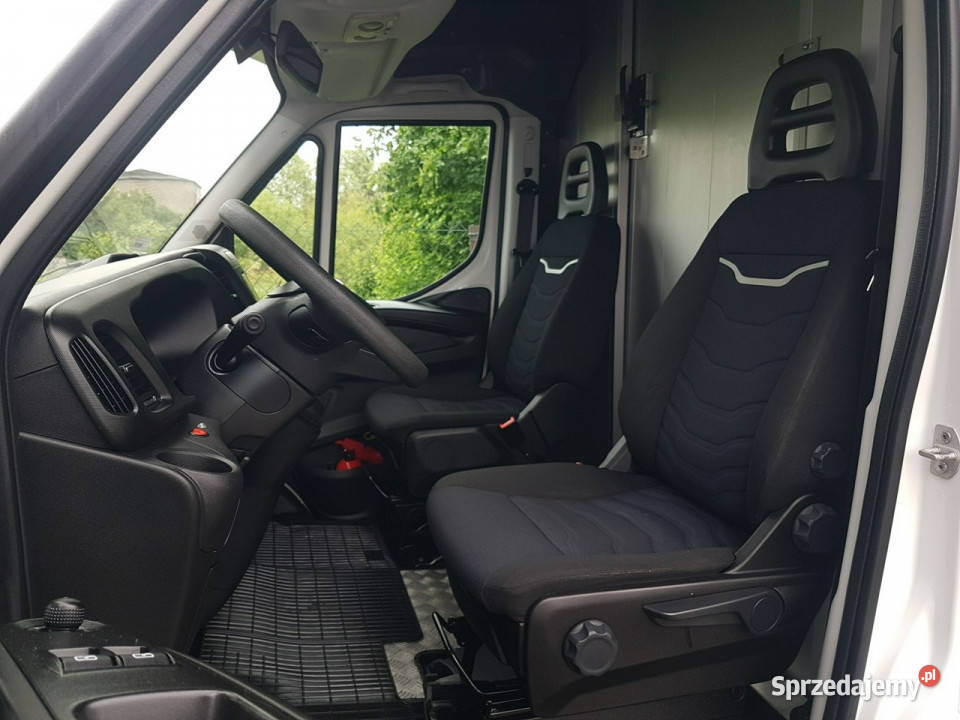 Iveco Daily KONTENER NISKOPODŁOGOWY 443x223x242 Poręba sprzedam