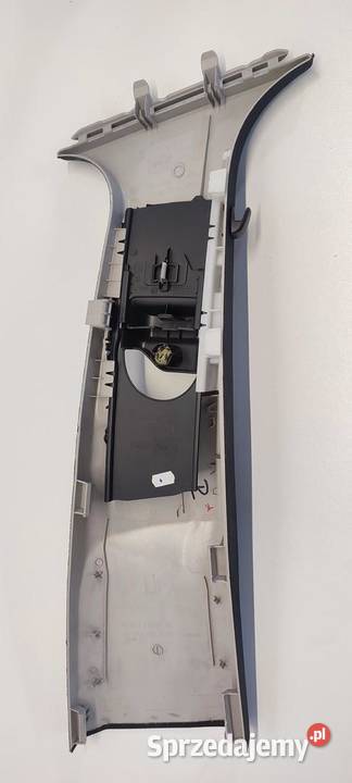MERCEDES W213 OSŁONA SŁUPKA LEWA A2136900725