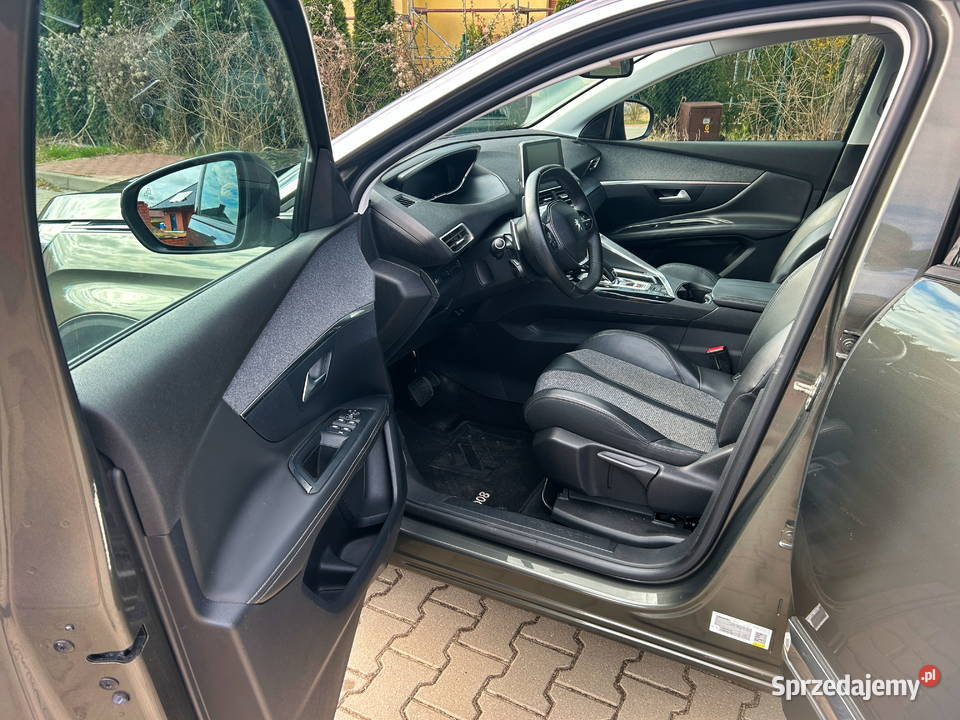 Peugeot 3008 16 BlueHDi Allure z GWARANCJĄ 12 nieuszkodzony
