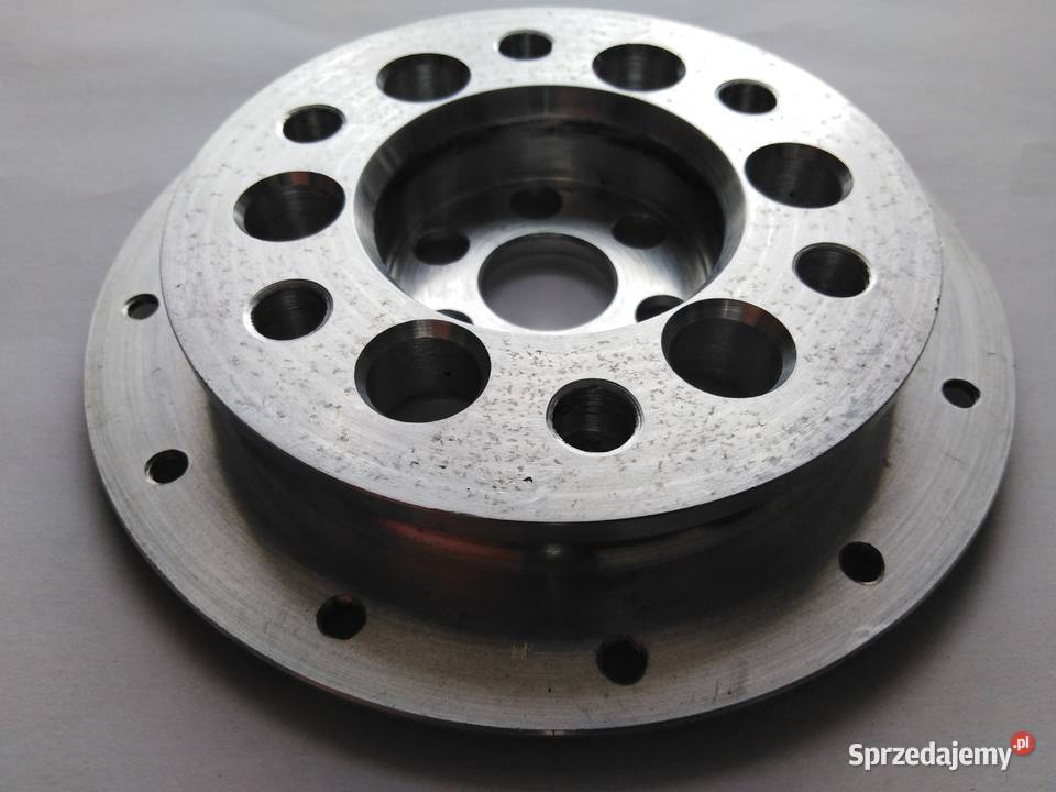 Tulejadystans pod śmigło samolotu lekkiego ULL Nysa