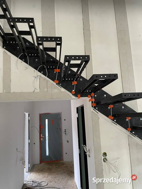 Konstrukcja schodów półkowych na wymiar pomorskie Tczew