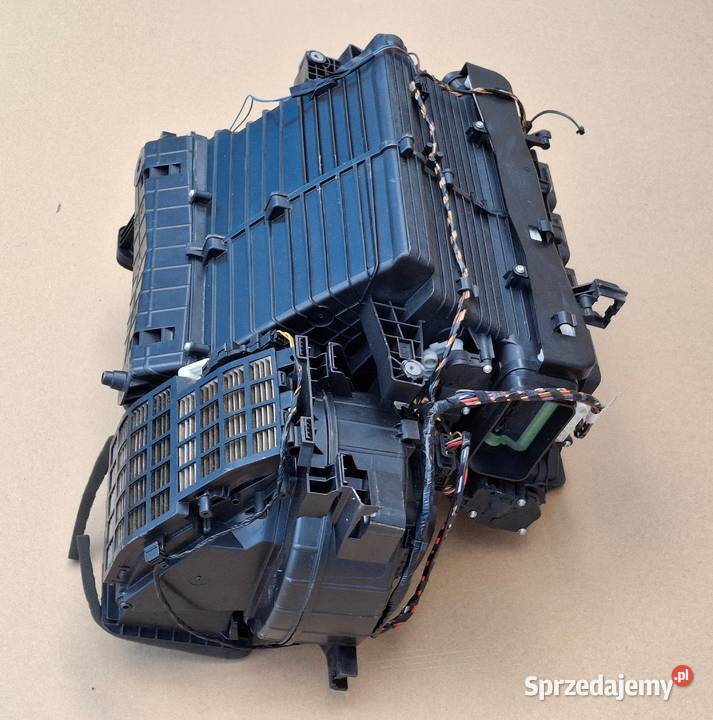 SCANIA R S NAGRZEWNICA OBUDOWA CHŁODNICZKA Bieleń