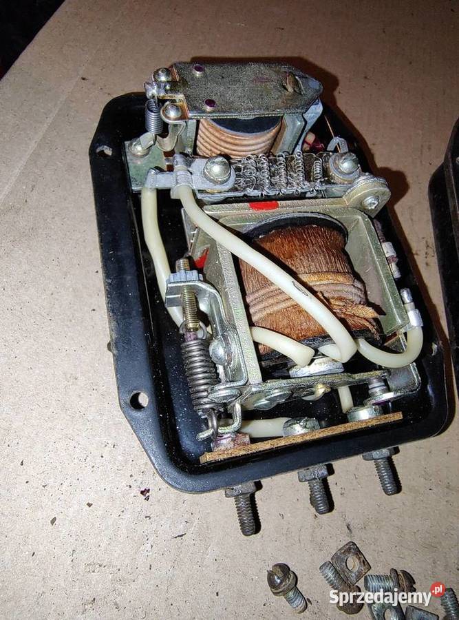 Regulator napięcia PP31 X60 roku K750 M72 M61 Leszno