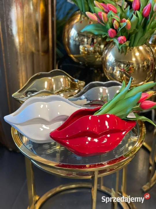 Złoty wazon osłonka usta Golkowice