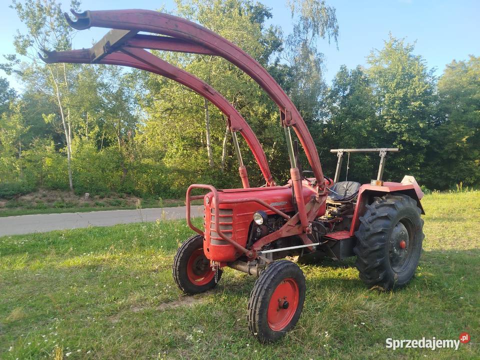 Ciągnik Rolniczy Zetor 4011 z ładowaczem Wąwolnica