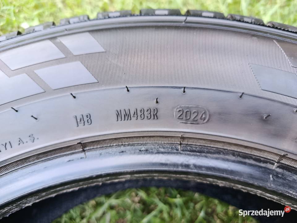 Opona Pirelli Carrier 21565r16c Olchowa