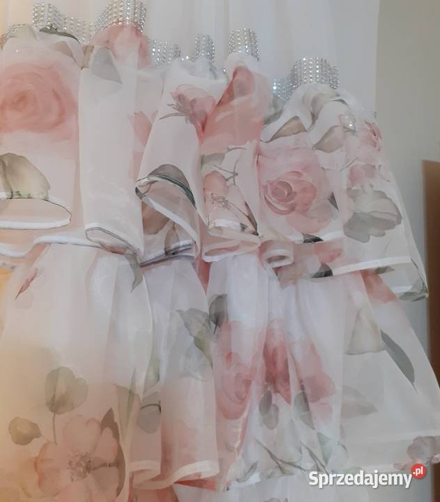 Firany z falbanami pudrowe róże 2 sztuki Mława